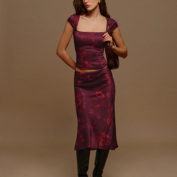 Reformation skirt - Picture 1 of 4